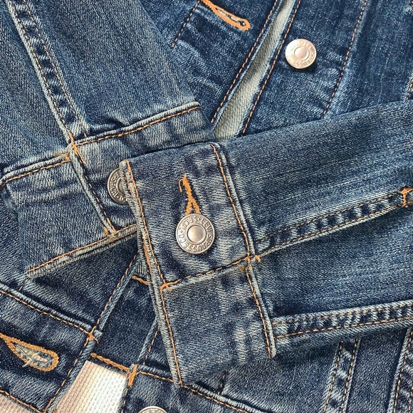 Levi’s Original’ Trucker Denim Jacket (NWOT) - Picture 4 of 7